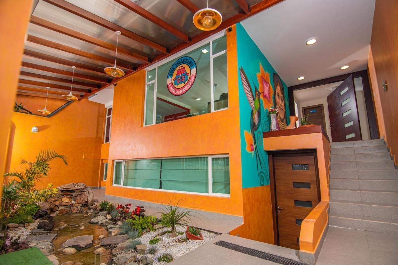 The Traveler Hostel Отавало Екстериор снимка